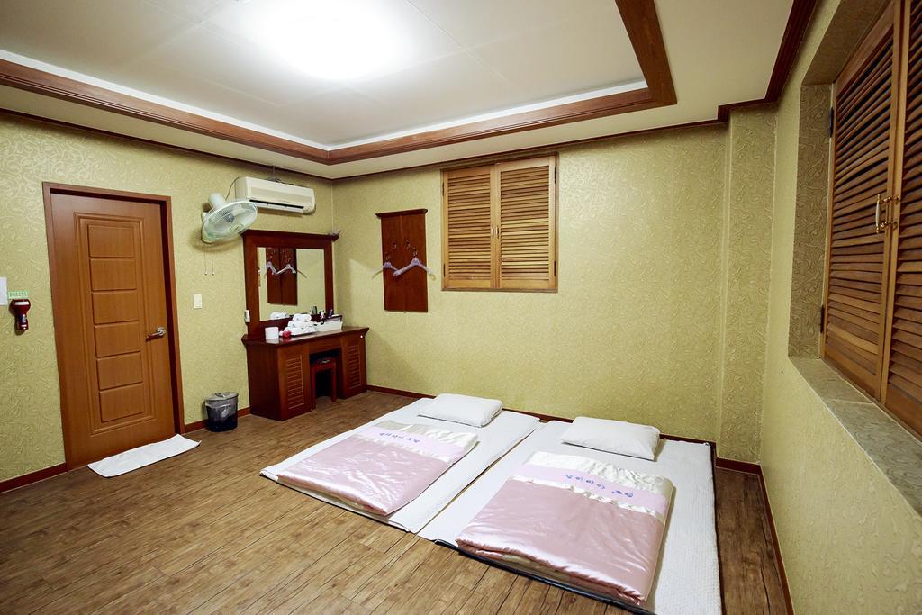 Galleria Hotel Andong Exterior foto
