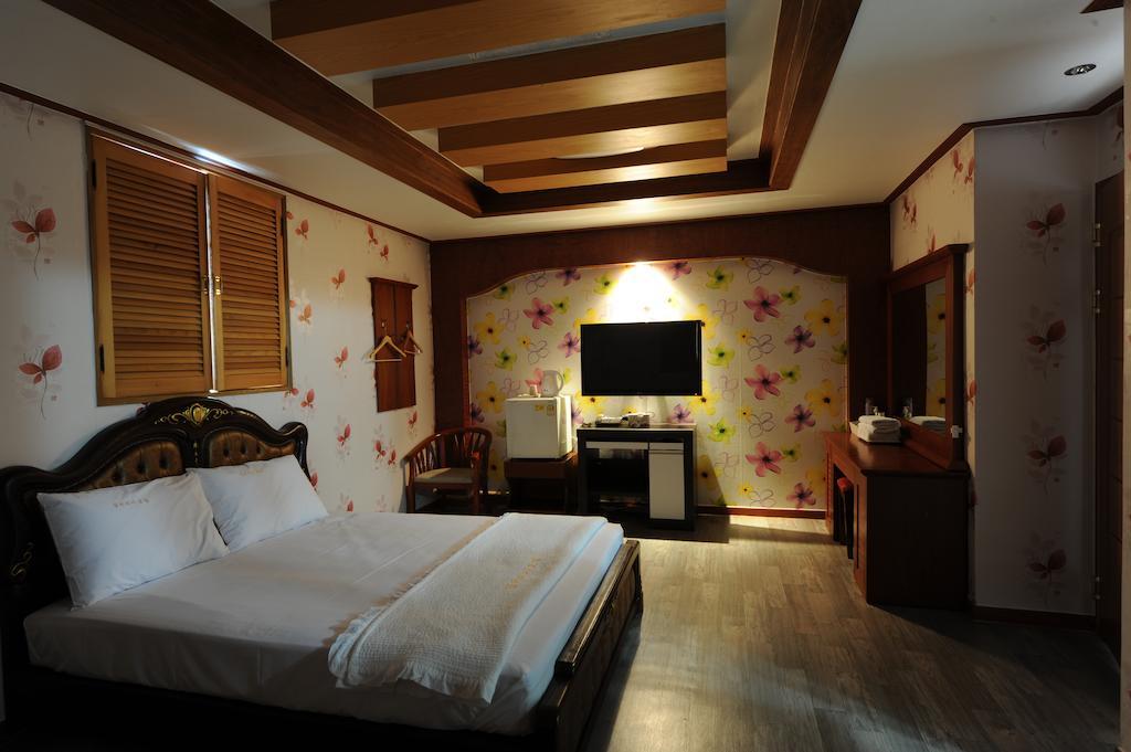 Galleria Hotel Andong Exterior foto